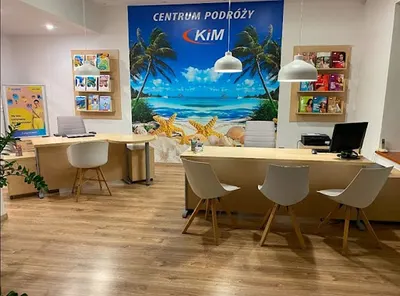Centrum Podróży i Ubezpieczeń KiM